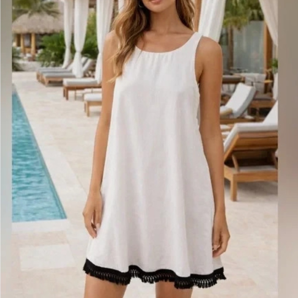 Vineyard Vines White Sleeveless Shift Dress with Black Fringe Hem Size Small